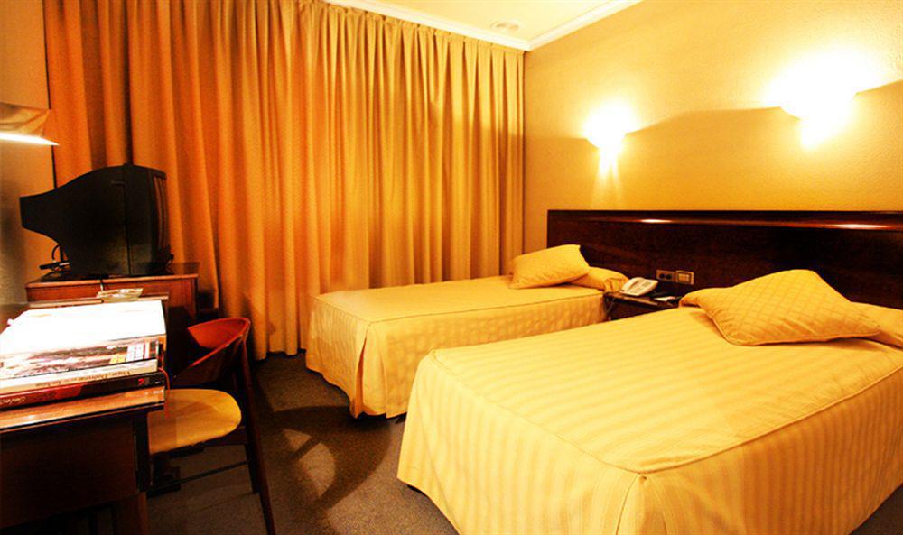 Occidental Vigo Otel Oda fotoğraf